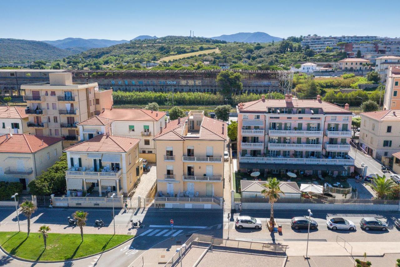 Brezza Marina Apartment San Vincenzo Luaran gambar