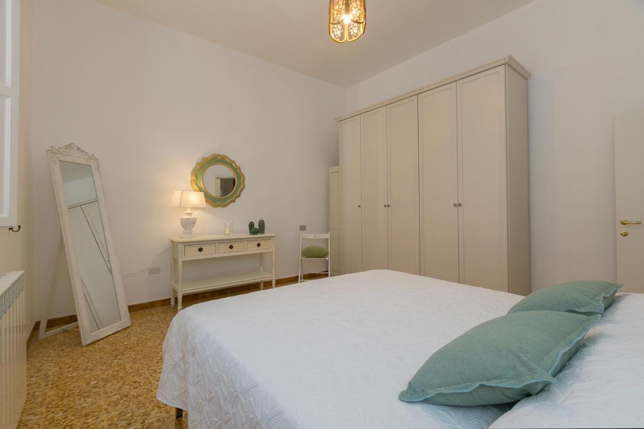 Brezza Marina Apartment San Vincenzo Luaran gambar